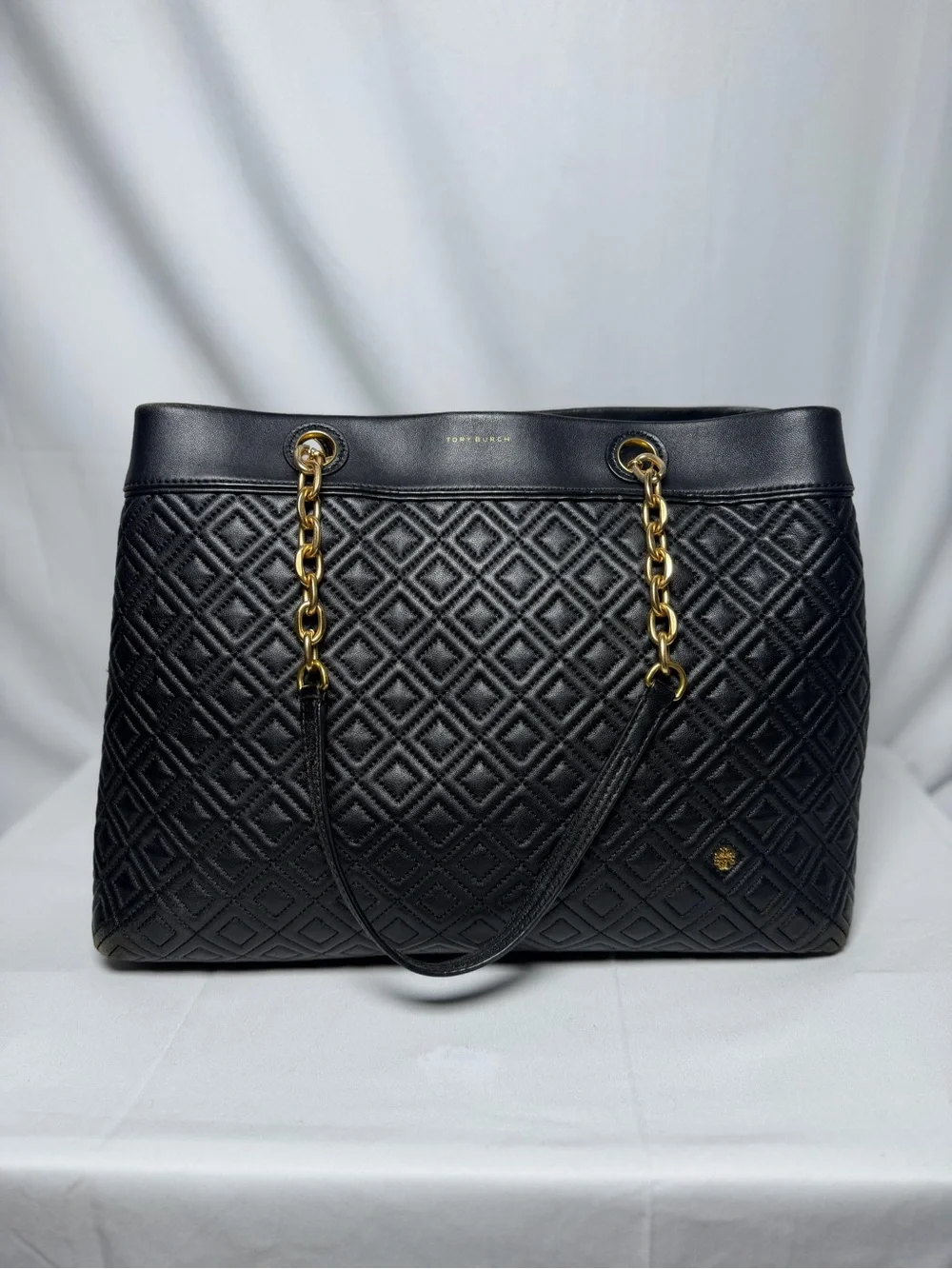 Tory Burch Fleming Quilted Leather Tote – Black/Gold
